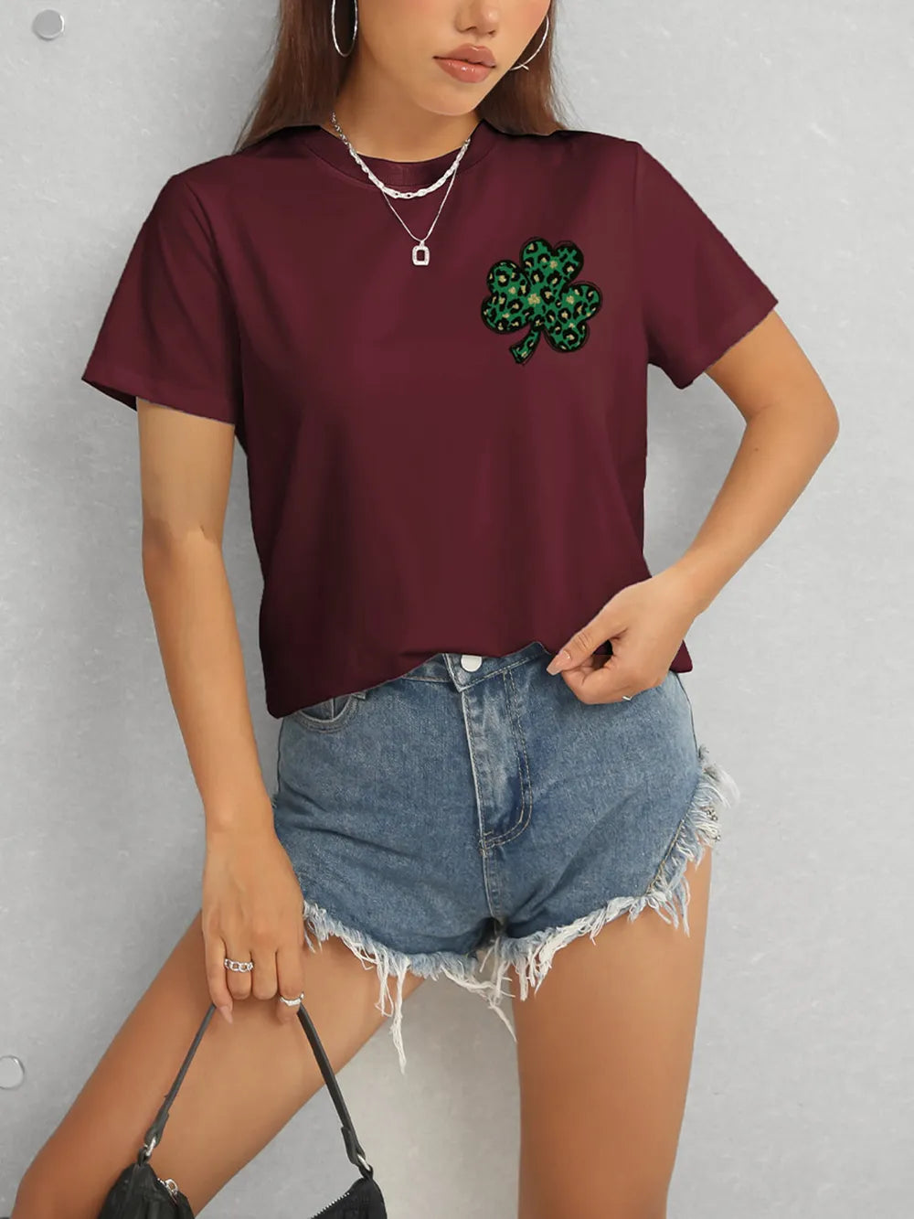 Lucky Clover Round Neck Short Sleeve T-Shirt – Trendsi | ClozArt