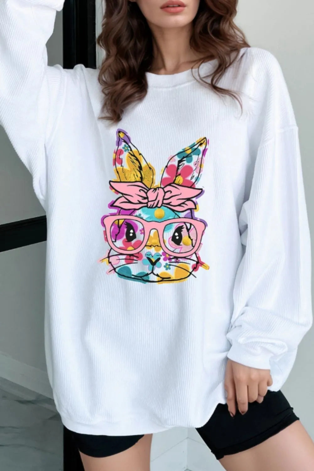 Bunny Graphic Round Neck Sweatshirt – Trendsi | ClozArt