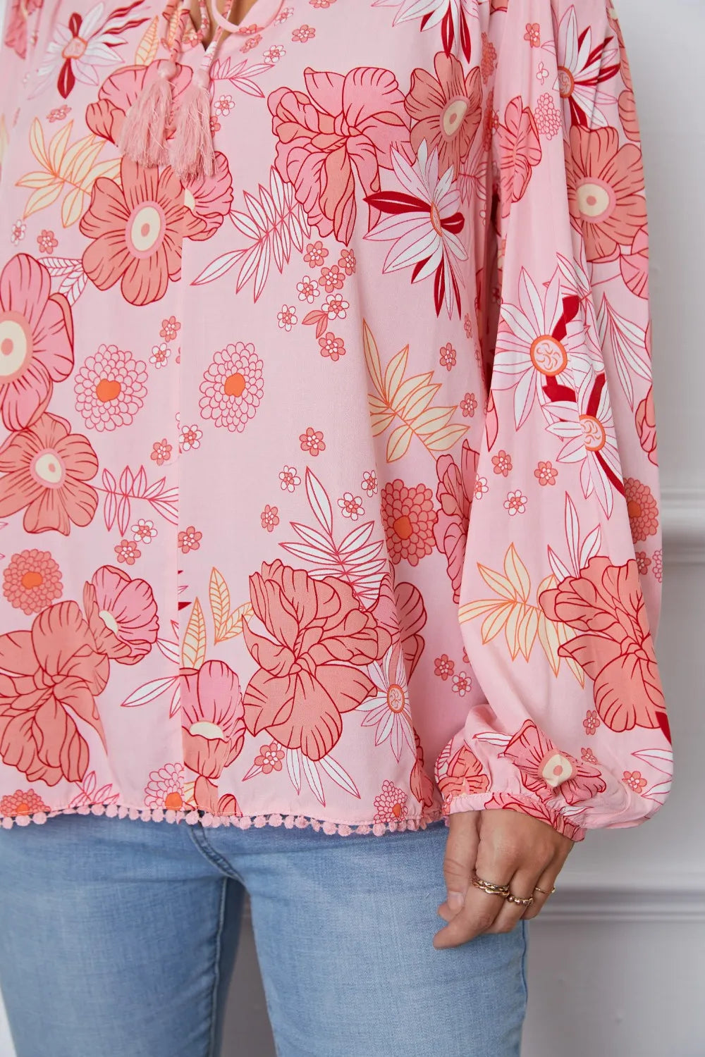 Floral Smocked Tassel Tie Balloon Sleeve Blouse – Trendsi | ClozArt