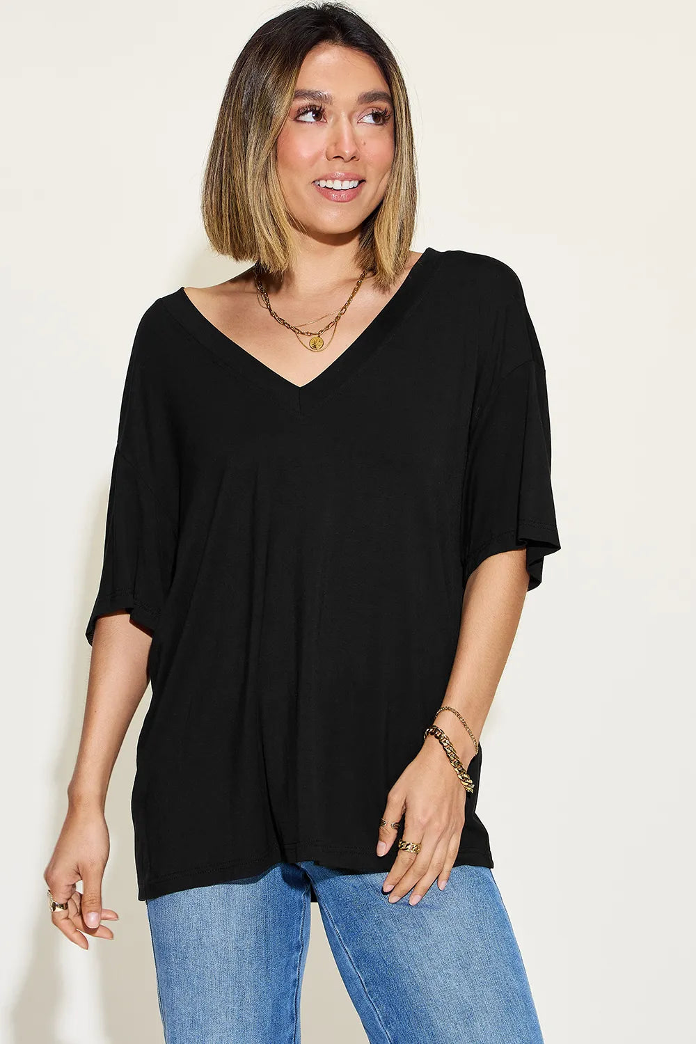 Basic Bae Full Size Bamboo V-Neck Drop Shoulder T-Shirt – Trendsi | ClozArt