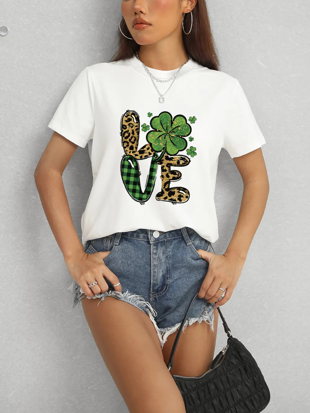 LOVE Round Neck Short Sleeve T-Shirt – Trendsi | ClozArt