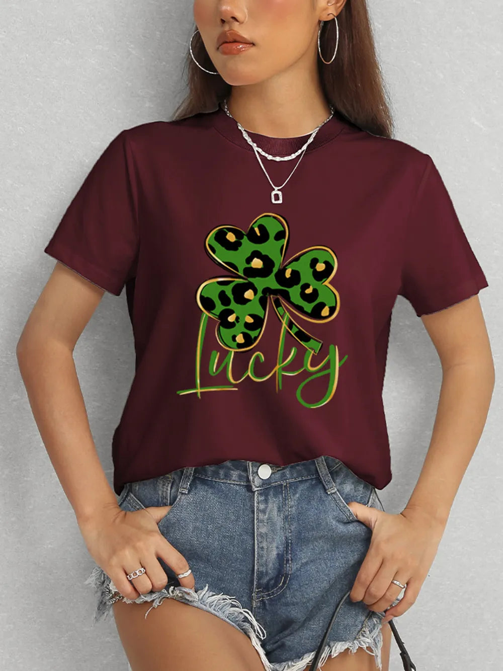Lucky Clover Round Neck Short Sleeve T-Shirt – Trendsi | ClozArt
