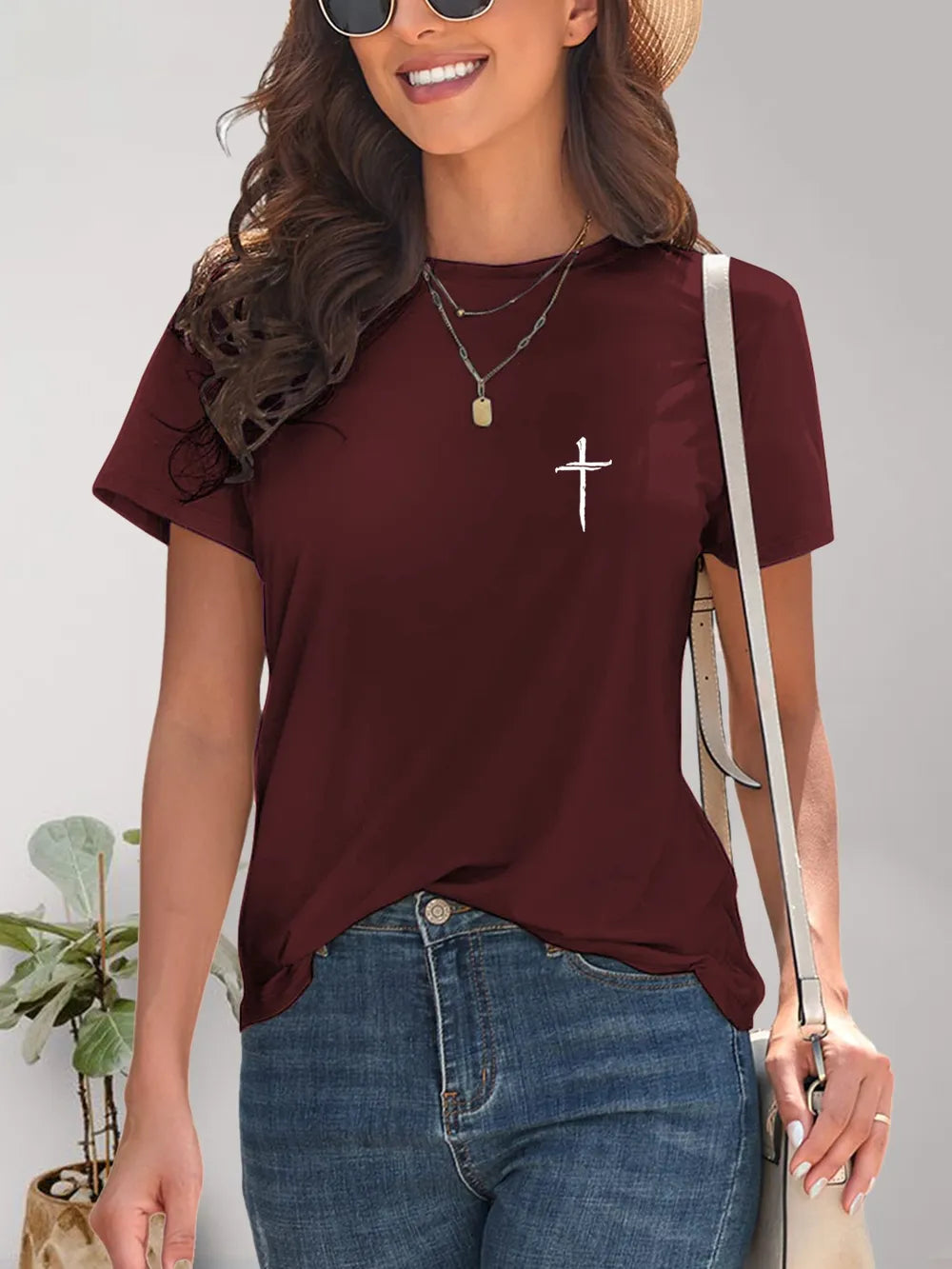 Cross Graphic Round Neck T-Shirt – Trendsi | ClozArt