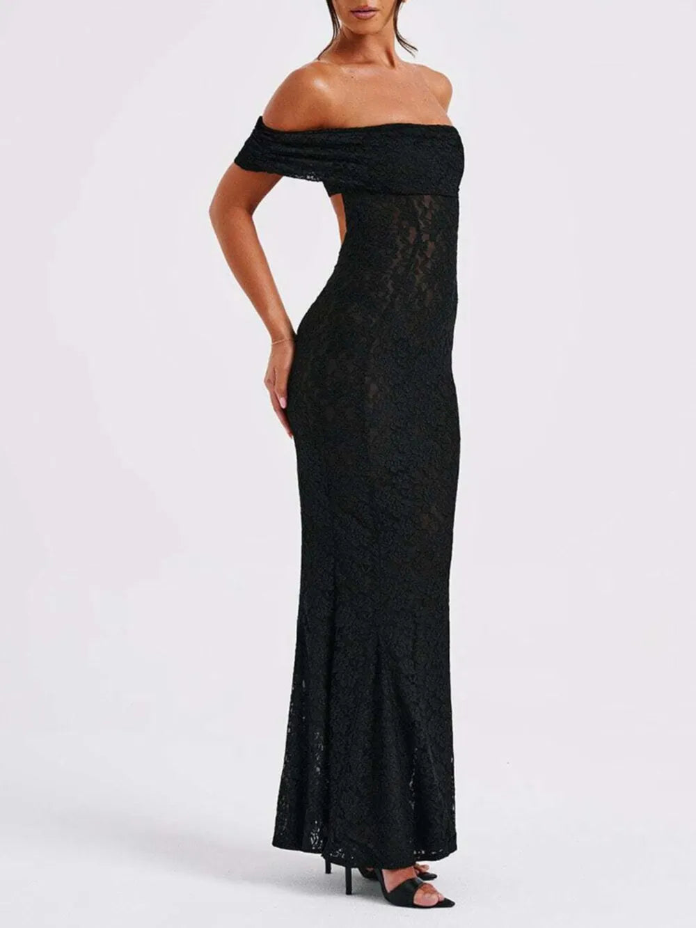 Devine Backless Lace Off-Shoulder Maxi Dress – Trendsi | ClozArt