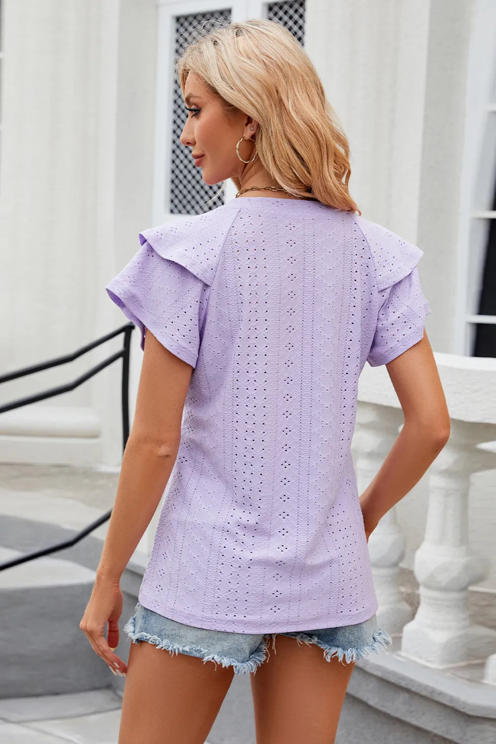 Eyelet Notched Short Sleeve T-Shirt – Trendsi | ClozArt