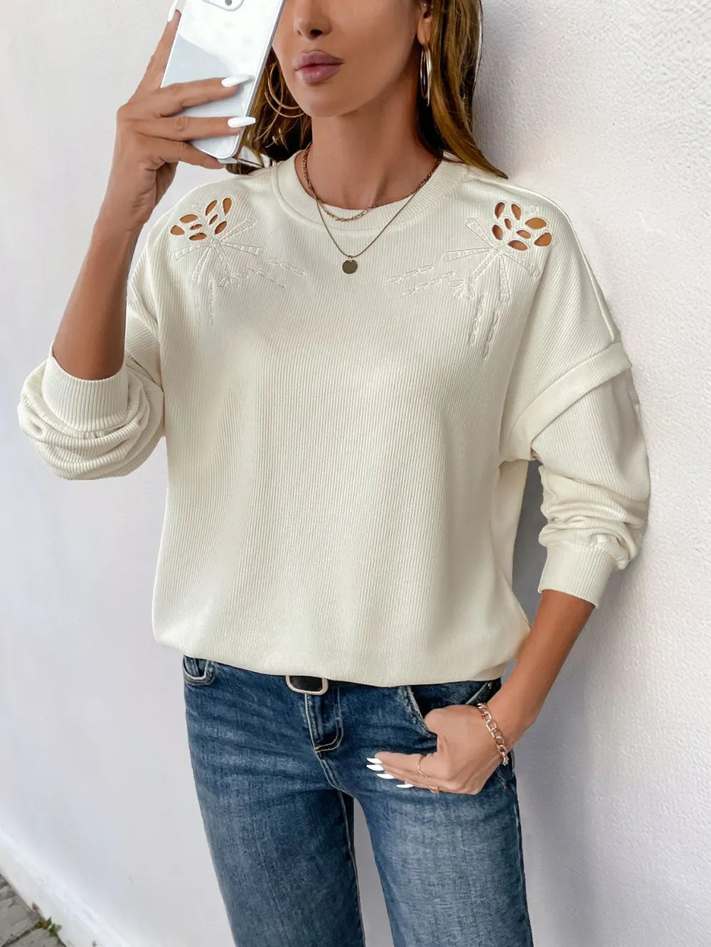 Perfee Cutout Round Neck Long Sleeve Sweatshirt – Trendsi | ClozArt
