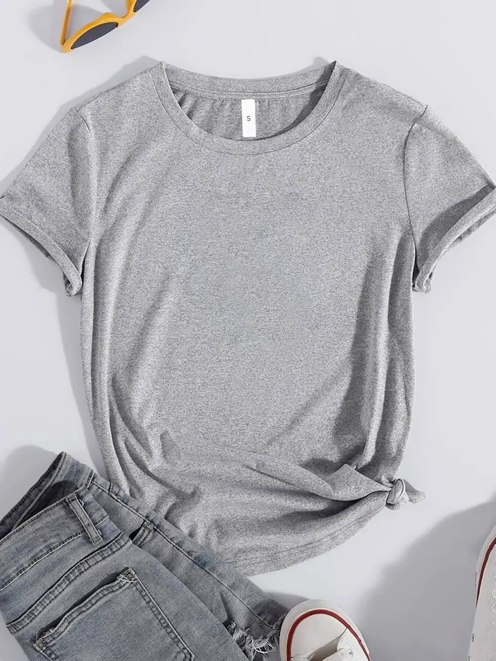 BETTER DAYS AHEAD Round Neck T-Shirt – Trendsi | ClozArt