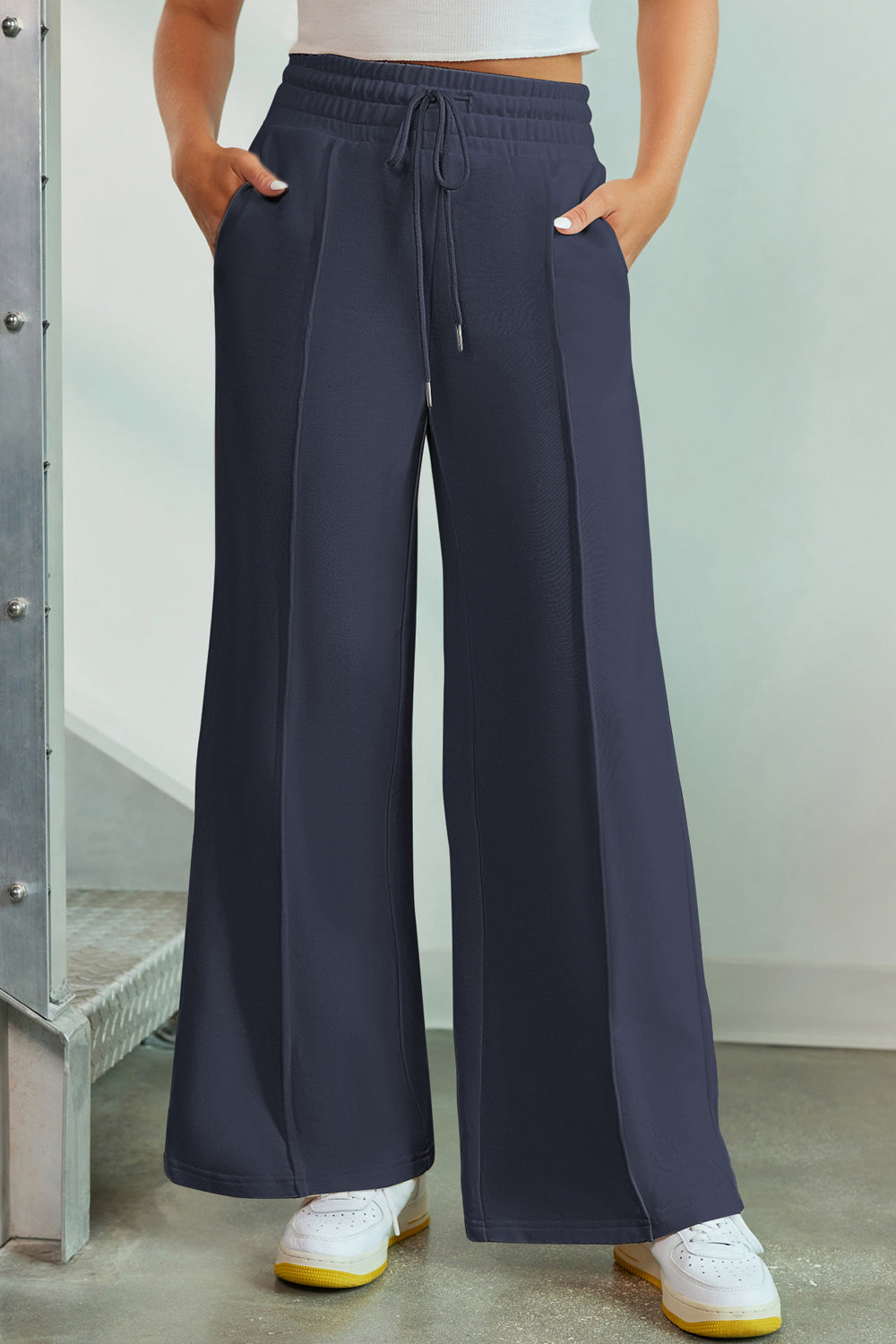 Drawstring Wide Leg Pants with Pockets – Trendsi | ClozArt