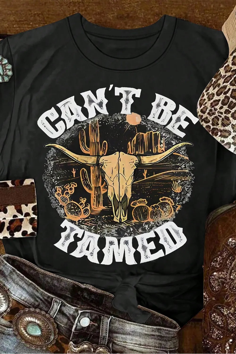 Graphic Round Neck Short Sleeve T-Shirt – Trendsi | ClozArt