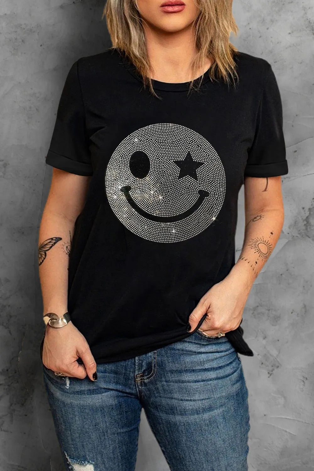 Rhinestone Smiley Round Neck Short Sleeve T-Shirt – Trendsi | ClozArt