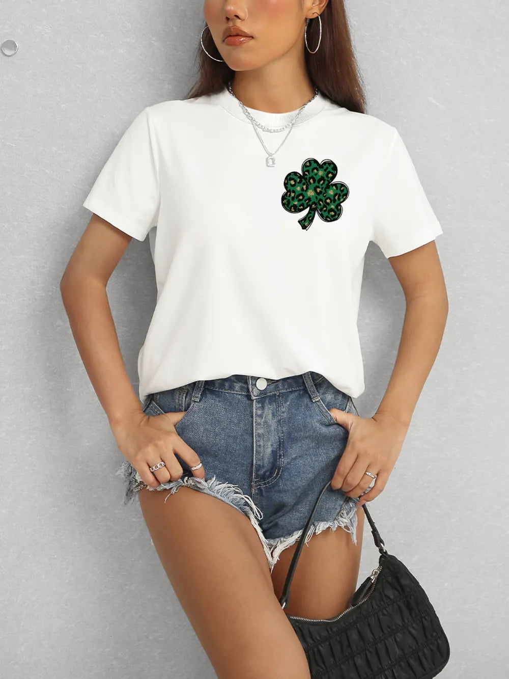 Lucky Clover Round Neck Short Sleeve T-Shirt – Trendsi | ClozArt