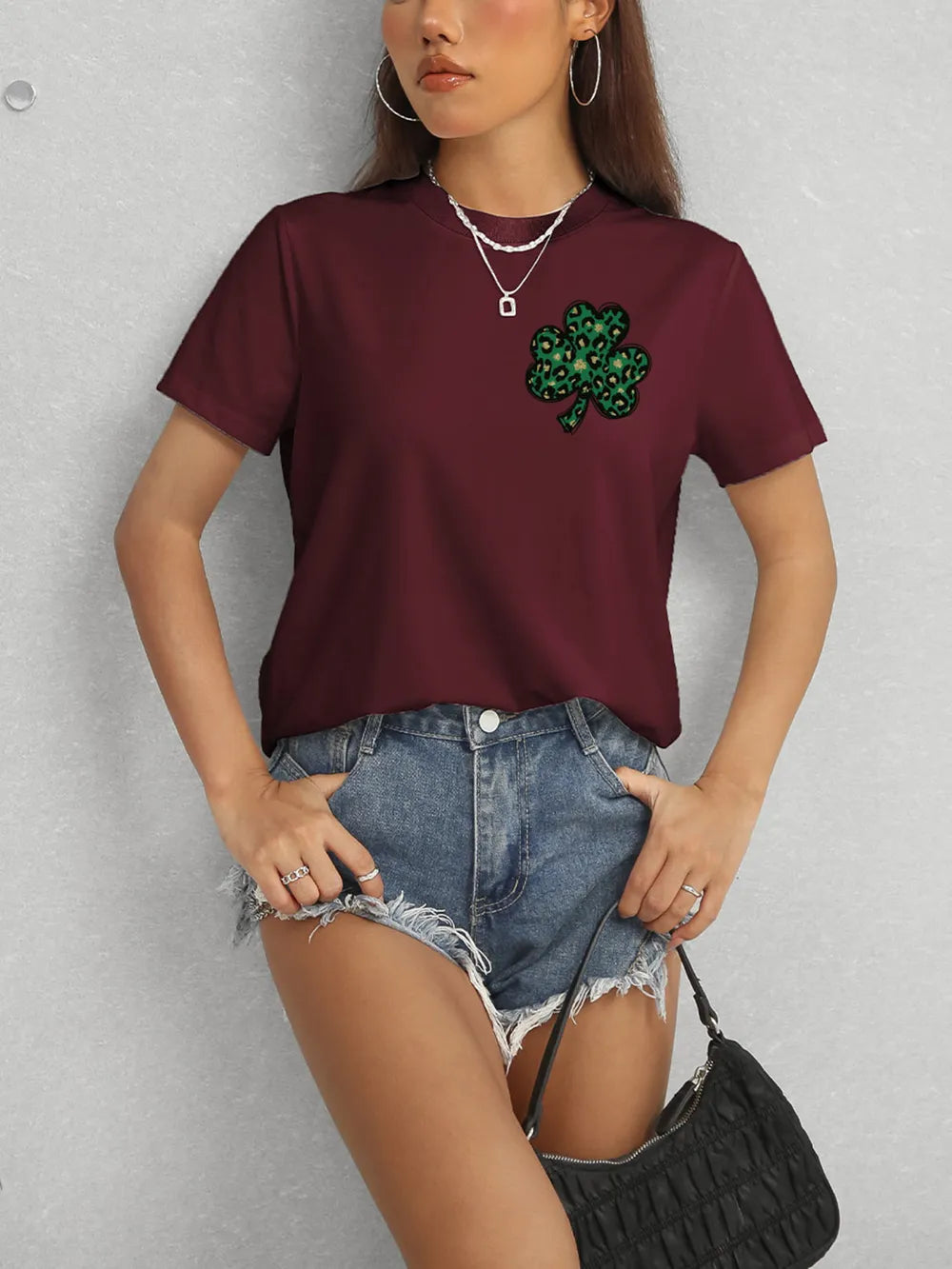 Lucky Clover Round Neck Short Sleeve T-Shirt – Trendsi | ClozArt