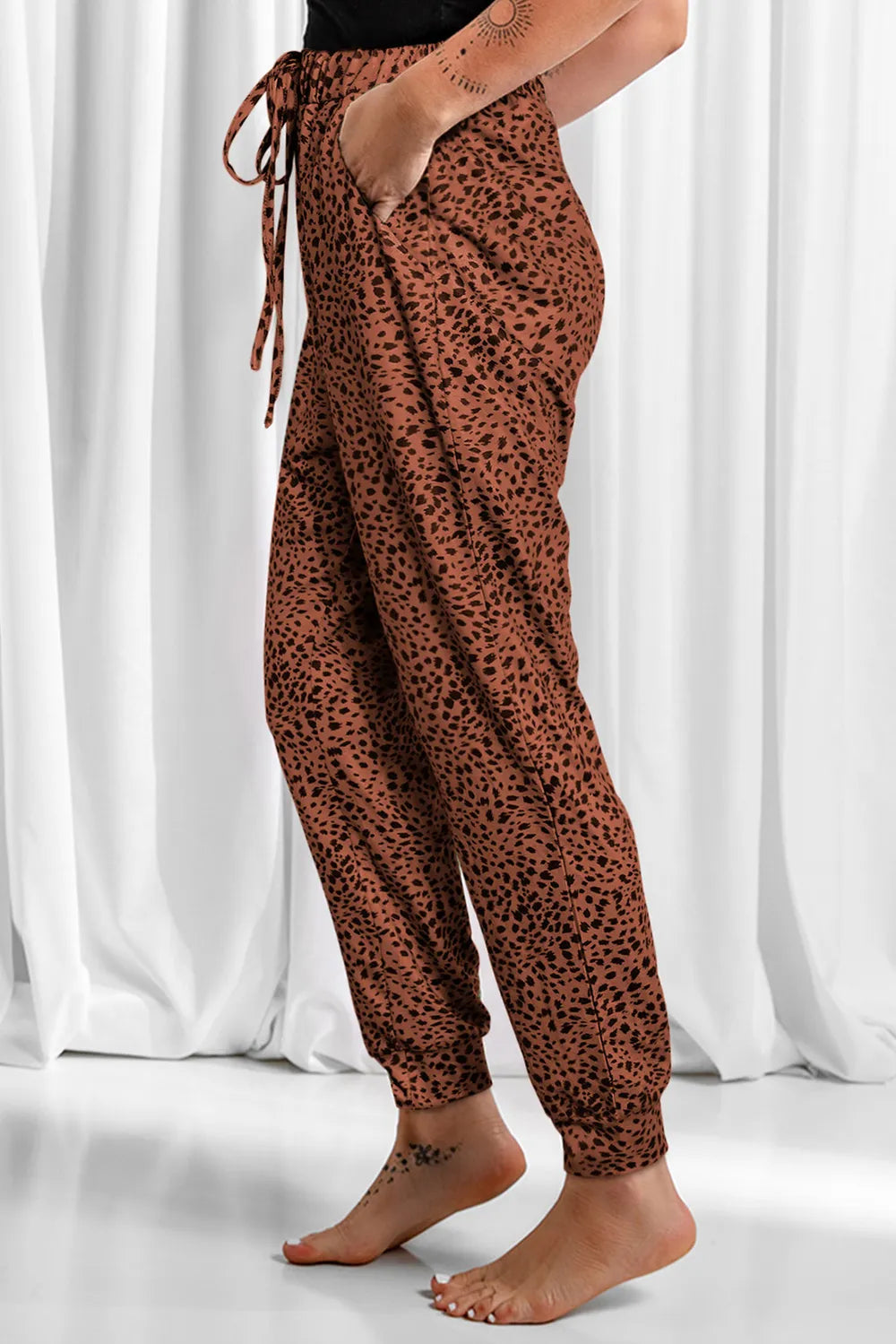 Full Size Leopard Drawstring Pocketed Pants – Trendsi | ClozArt