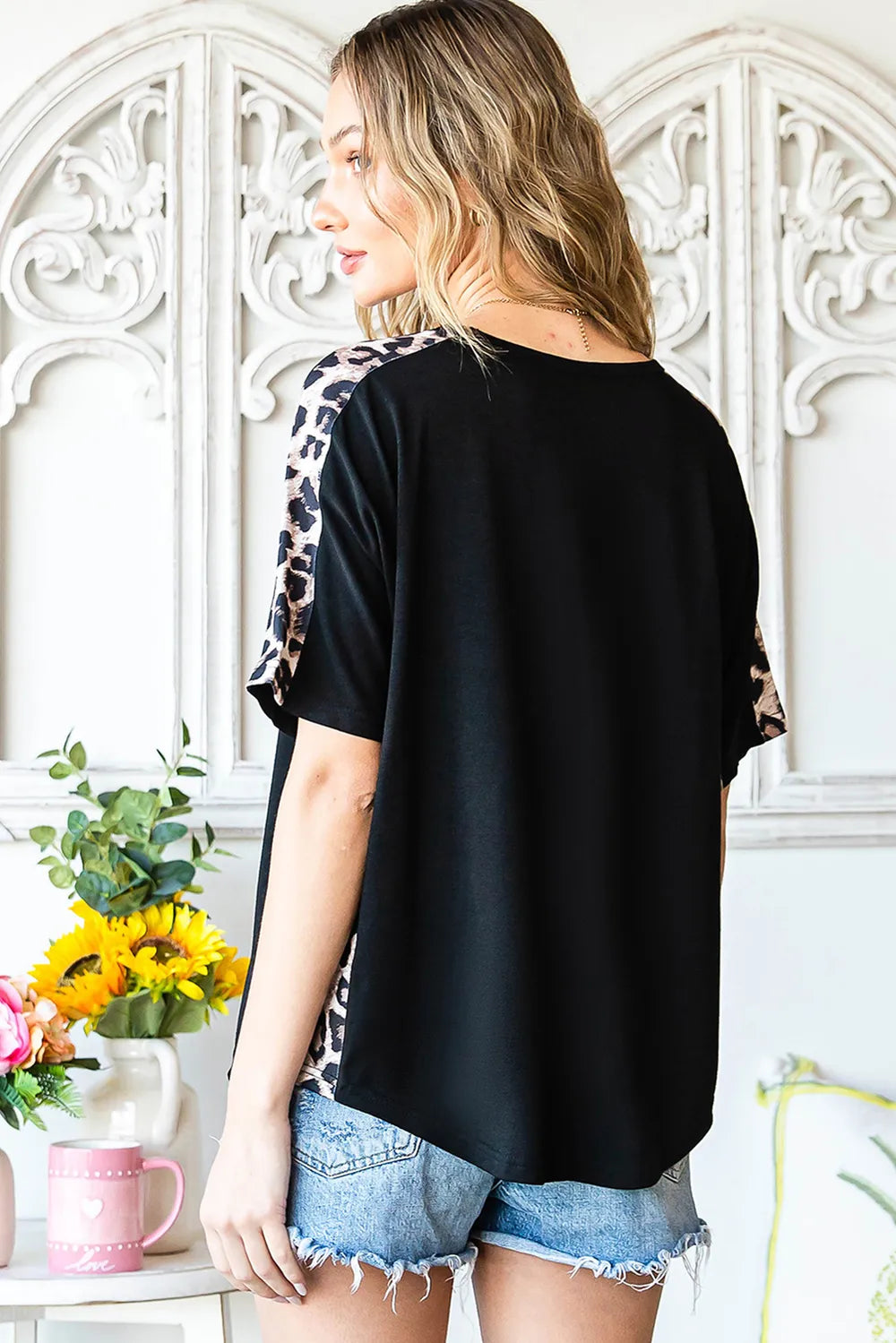 LET'S GO GIRLS Round Neck Short Sleeve T-Shirt – Trendsi | ClozArt