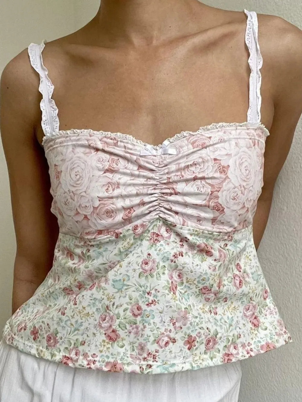 Lace Detail Floral Sweetheart Neck Cami – Trendsi | ClozArt