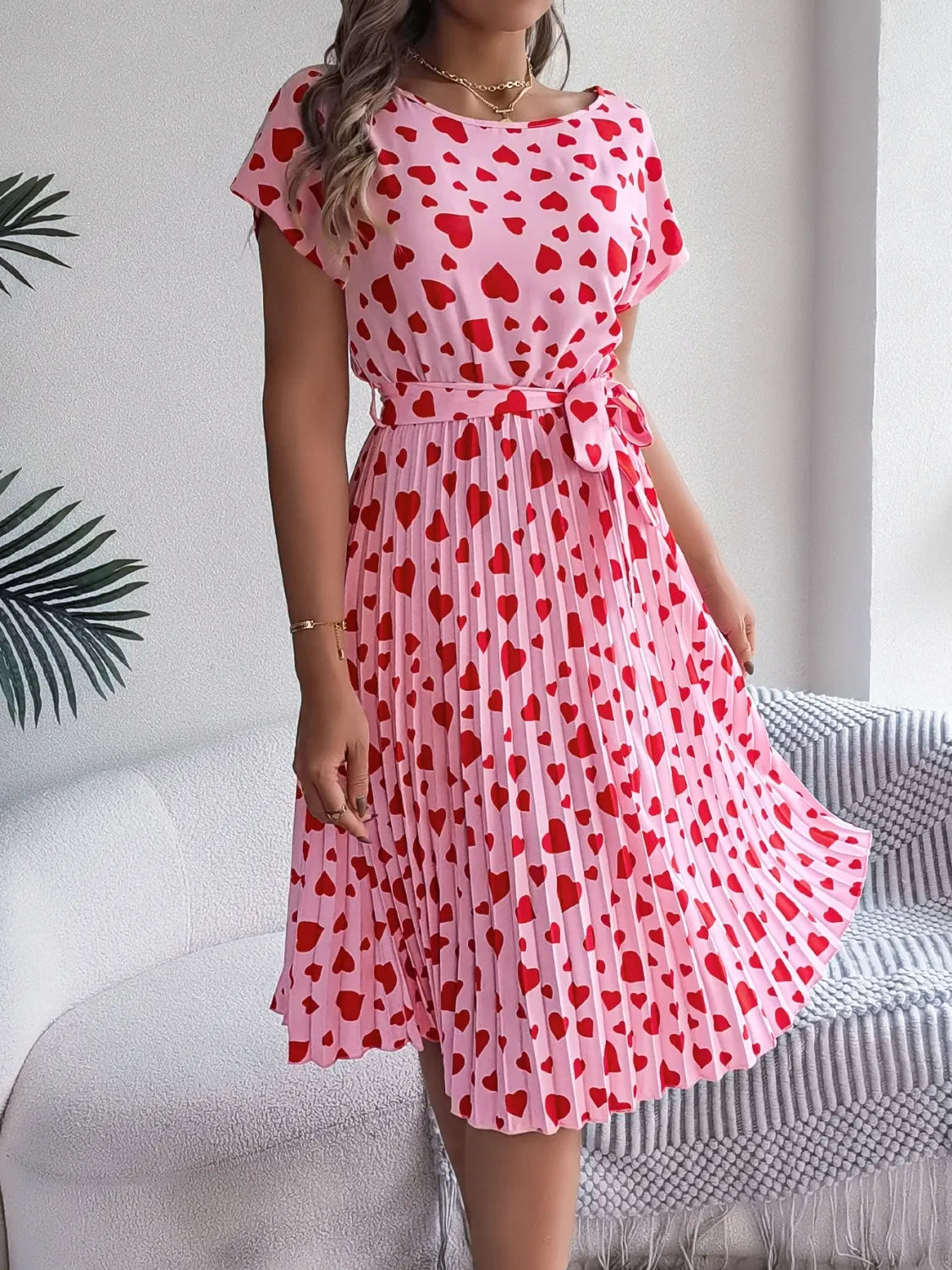 Heart Print Short Sleeve Tie Waist Dress – Trendsi | ClozArt