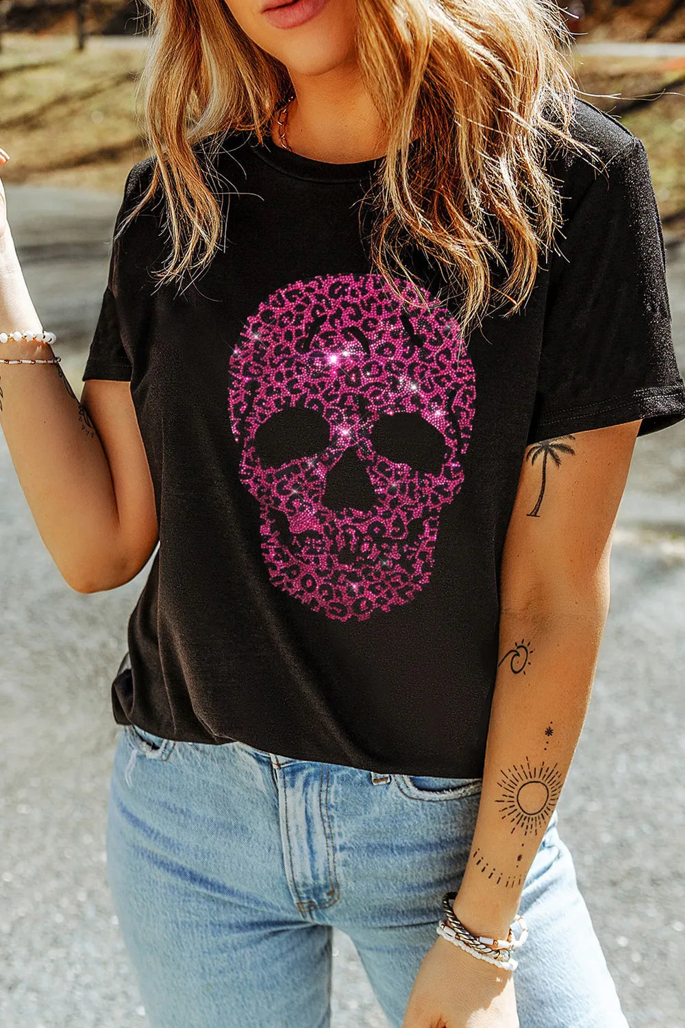 Rhinestone Round Neck Short Sleeve T-Shirt – Trendsi | ClozArt