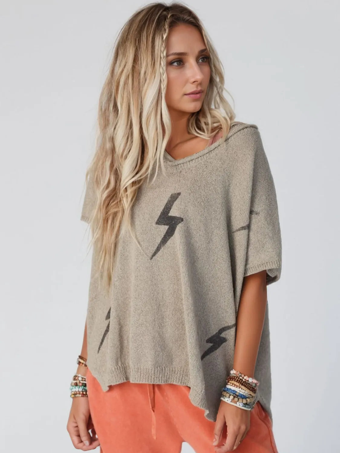 Lightning V-Neck Short Sleeve Knit Top – Trendsi | ClozArt