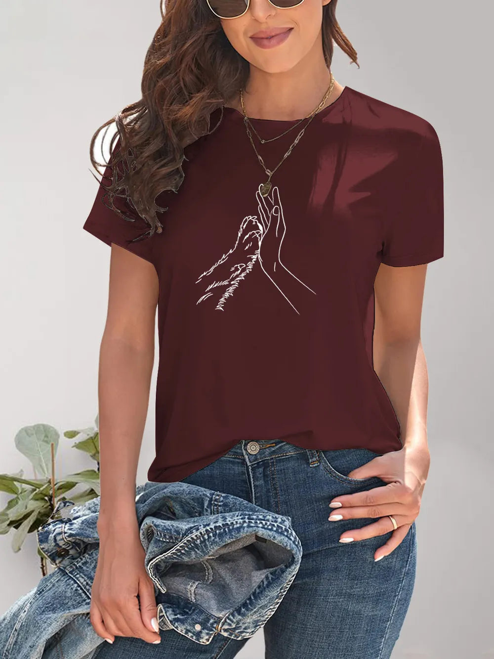 Graphic Round Neck Short Sleeve T-Shirt – Trendsi | ClozArt
