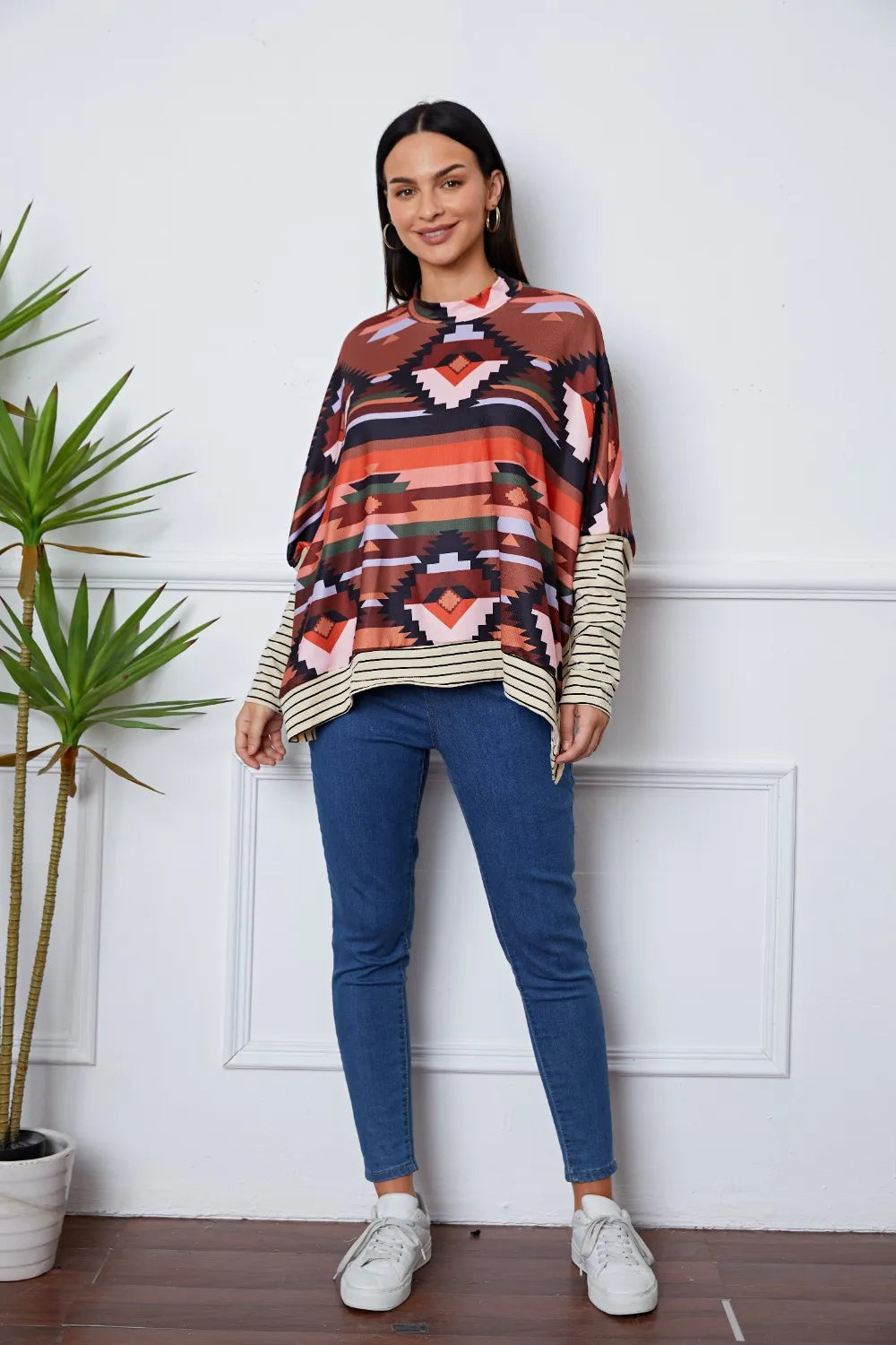 Geometric Striped Splicing Round Neck Blouse – Trendsi | ClozArt
