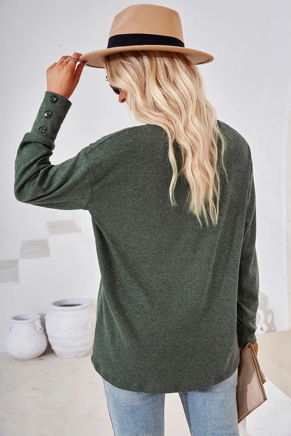 V-Neck Dropped Shoulder T-Shirt – Trendsi | ClozArt