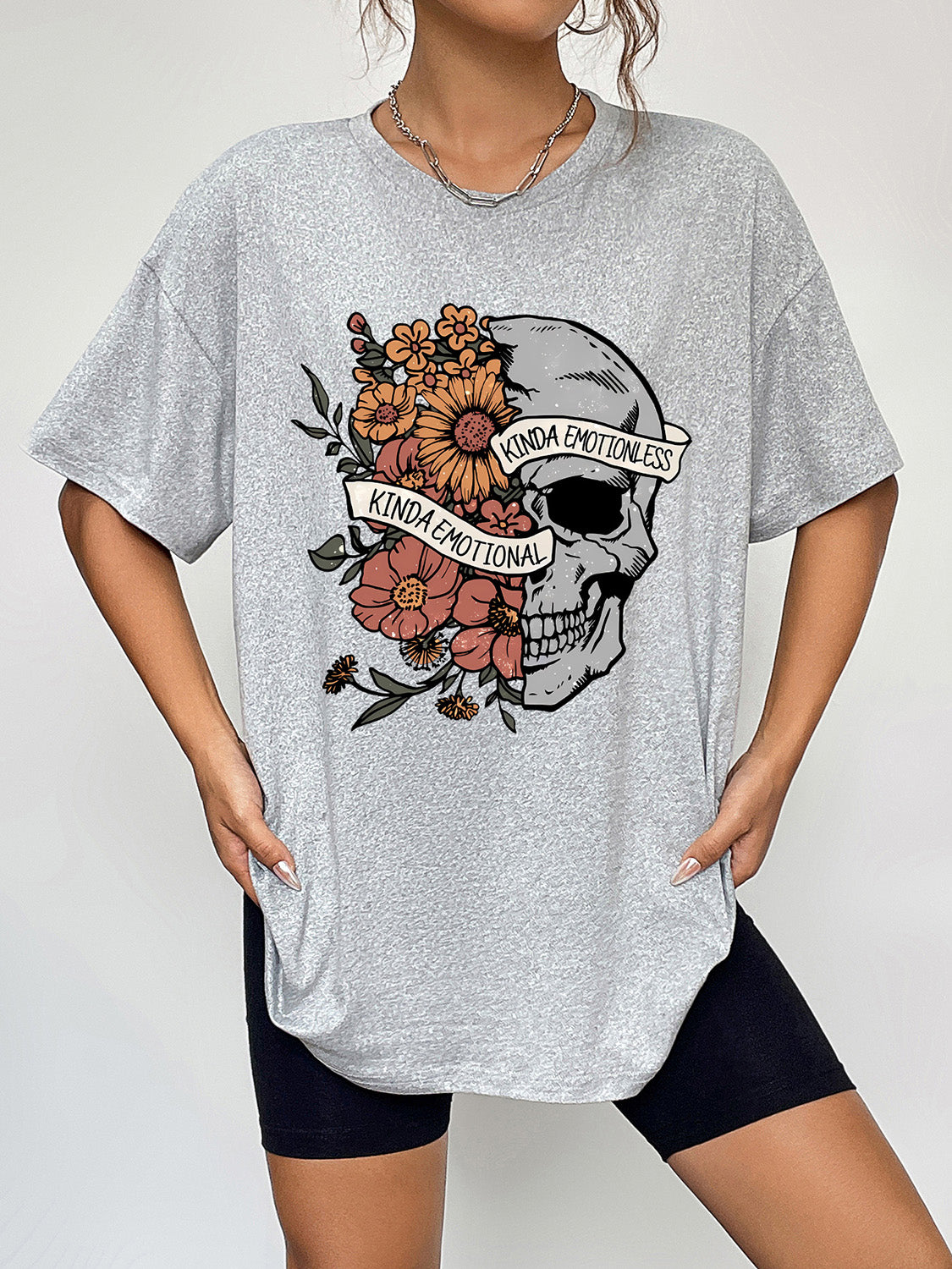 Round Neck Short Sleeve Graphic T-Shirt – Trendsi | ClozArt