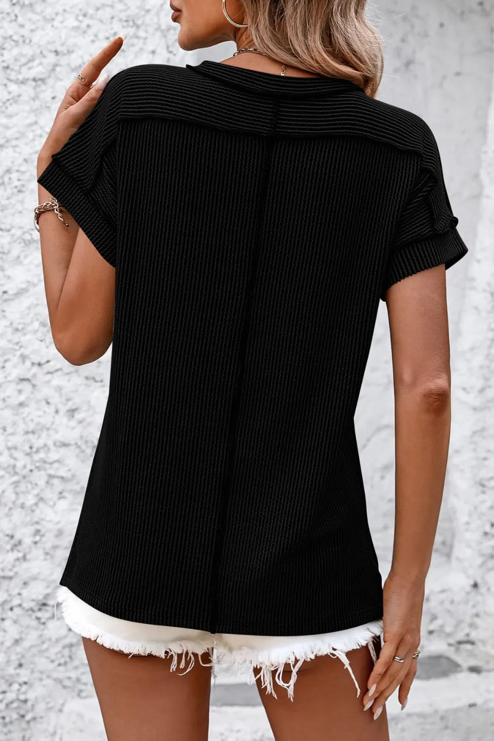 Mandy Striped Round Neck Short Sleeve T-Shirt – Trendsi | ClozArt