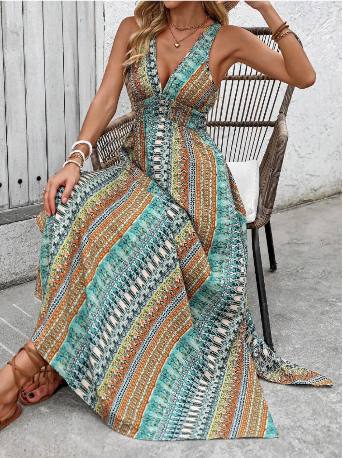 Tied Back Printed Sleeveless Maxi Slit Dress – Trendsi | ClozArt