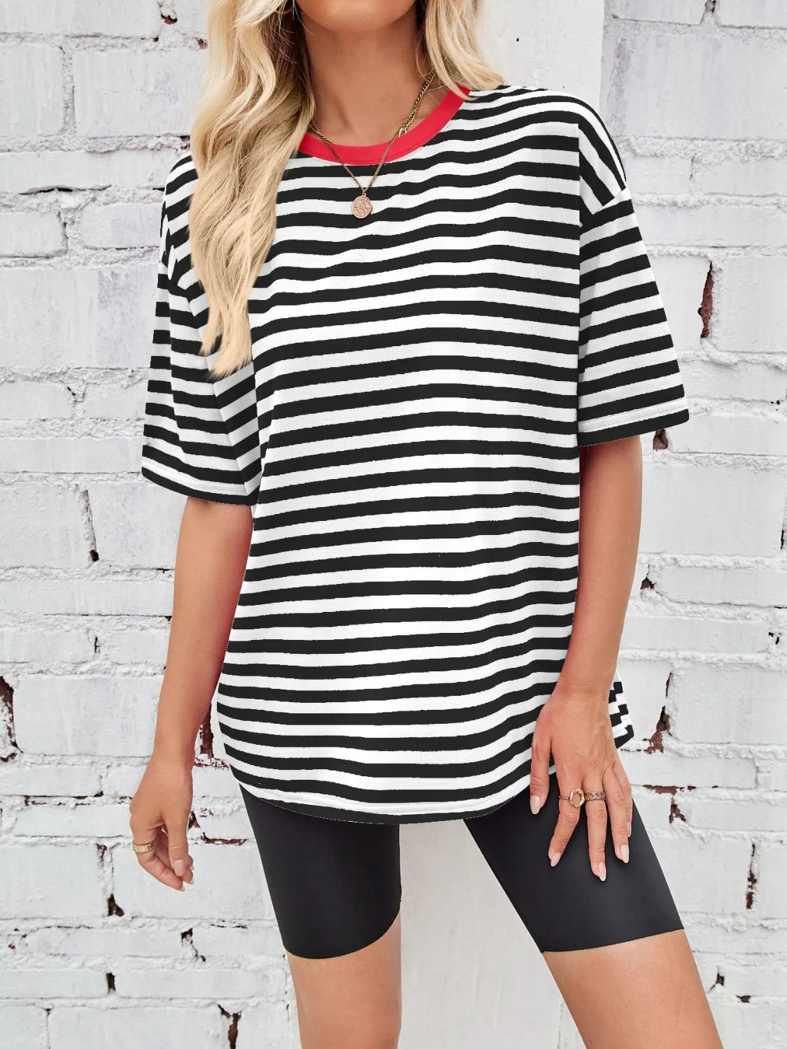 Contrast Striped Round Neck T-Shirt – Trendsi | ClozArt