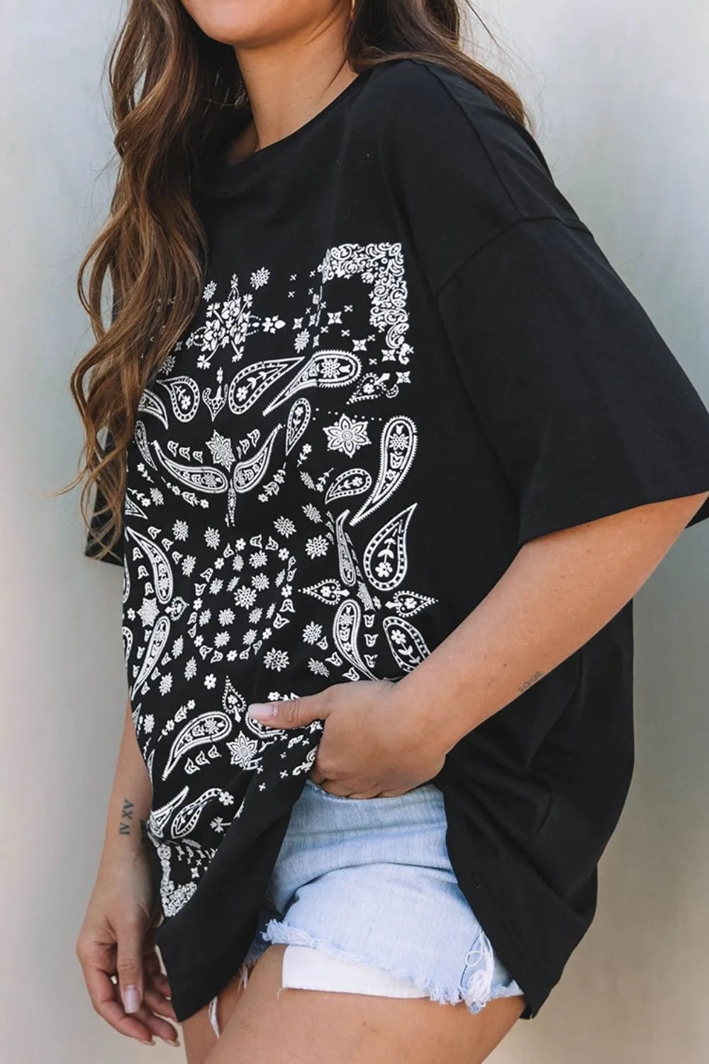 Paisley Round Neck Half Sleeve T-Shirt – Trendsi | ClozArt