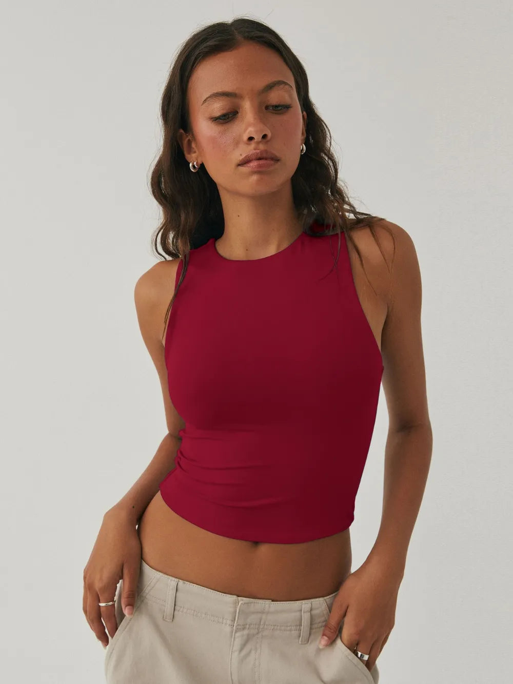 Round Neck Cropped Tank – Trendsi | ClozArt