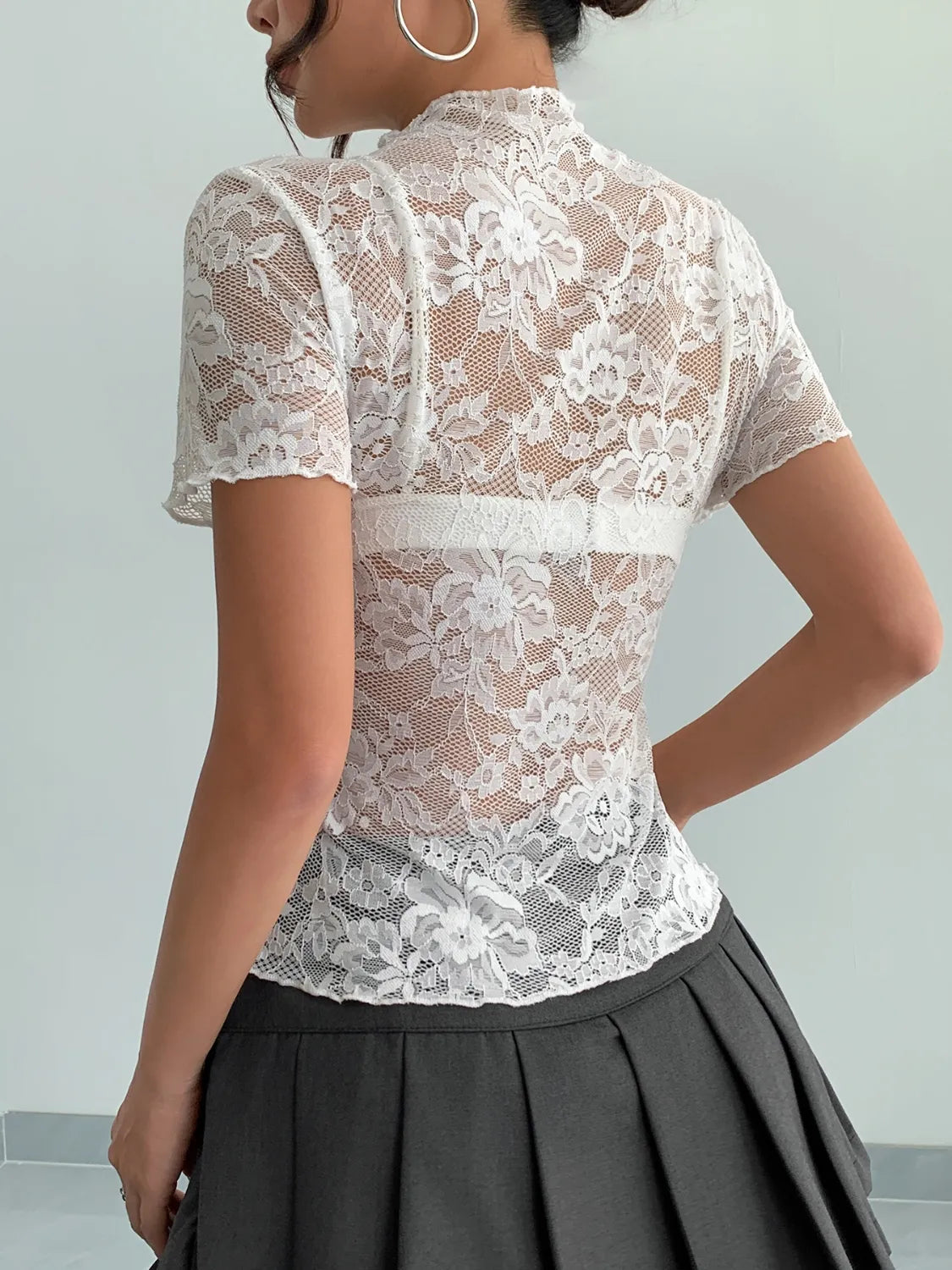 Lace Mock Neck Short Sleeve Top – Trendsi | ClozArt