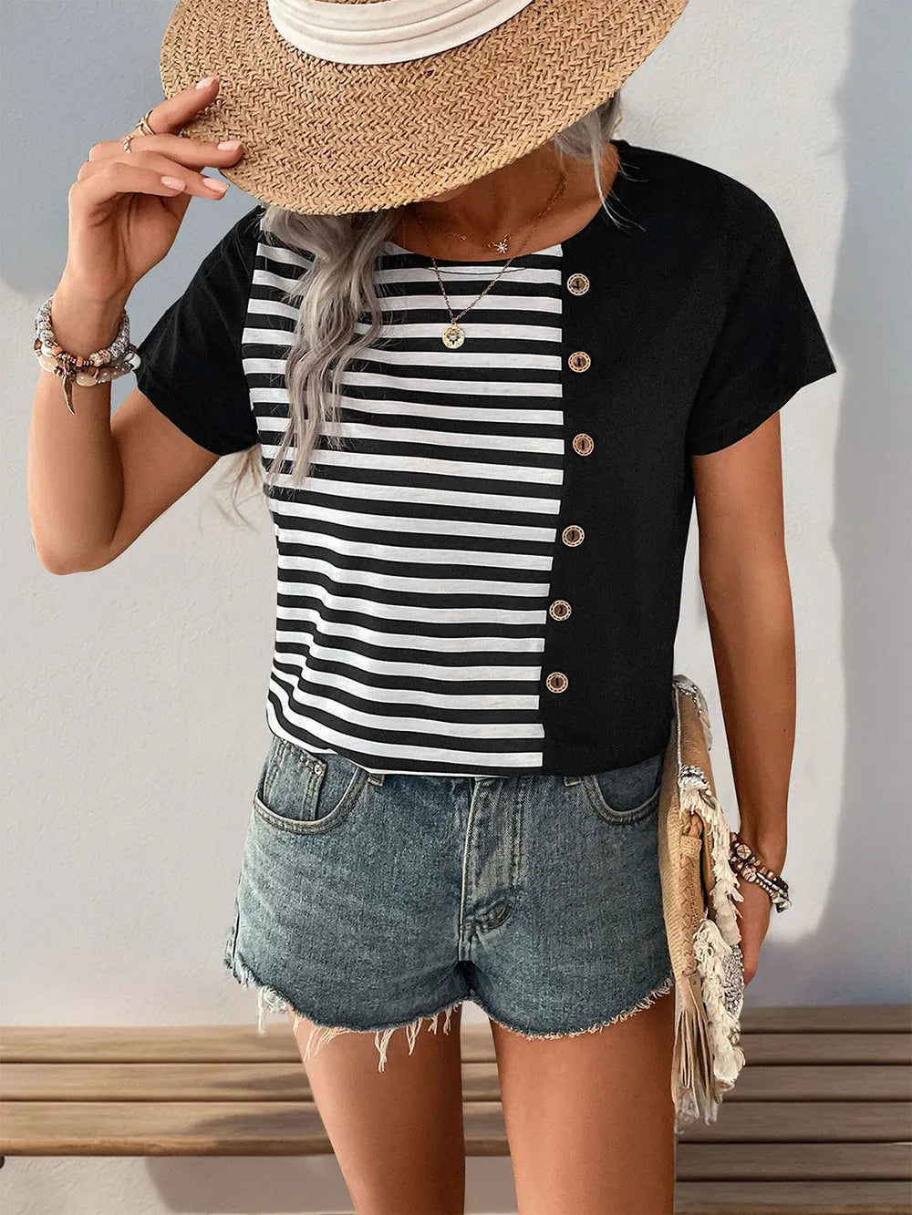 Perfee Striped Round Neck Short Sleeve T-Shirt – Trendsi | ClozArt