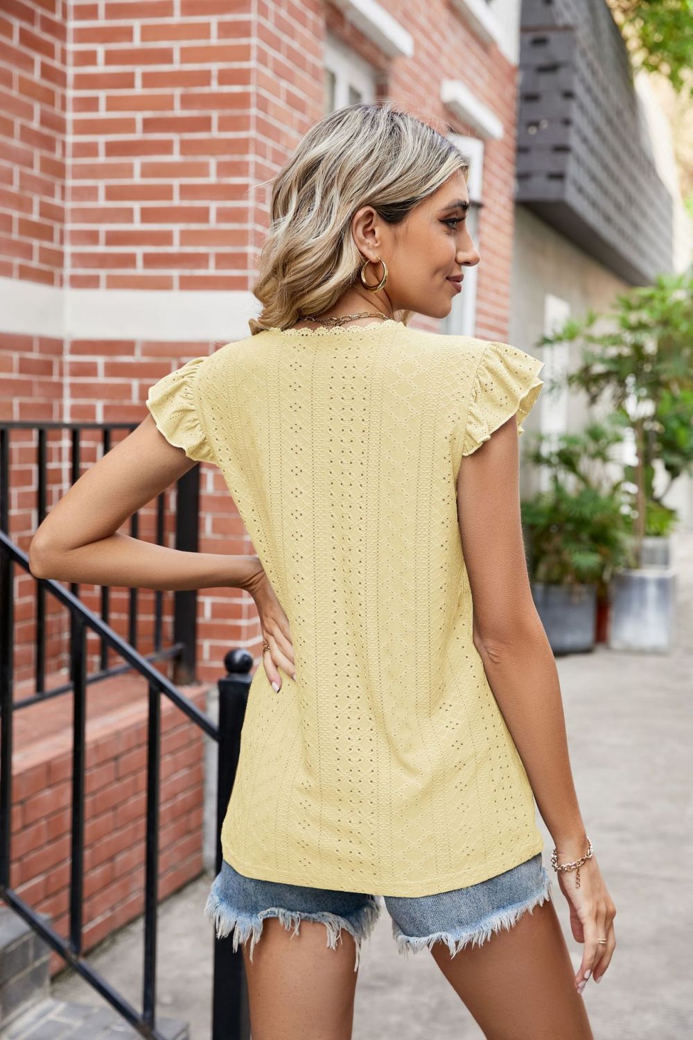 Eyelet Flutter Sleeve Scalloped V-Neck Top – Trendsi | ClozArt
