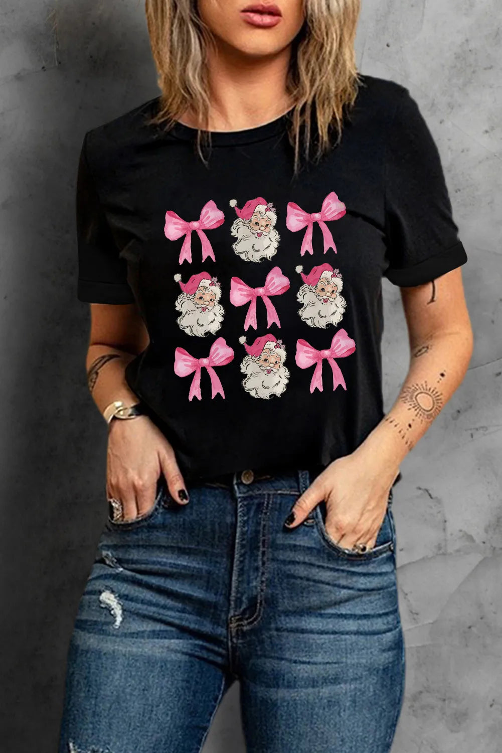 Santa & Bow Graphic Round Neck Short Sleeve T-Shirt – Trendsi | ClozArt