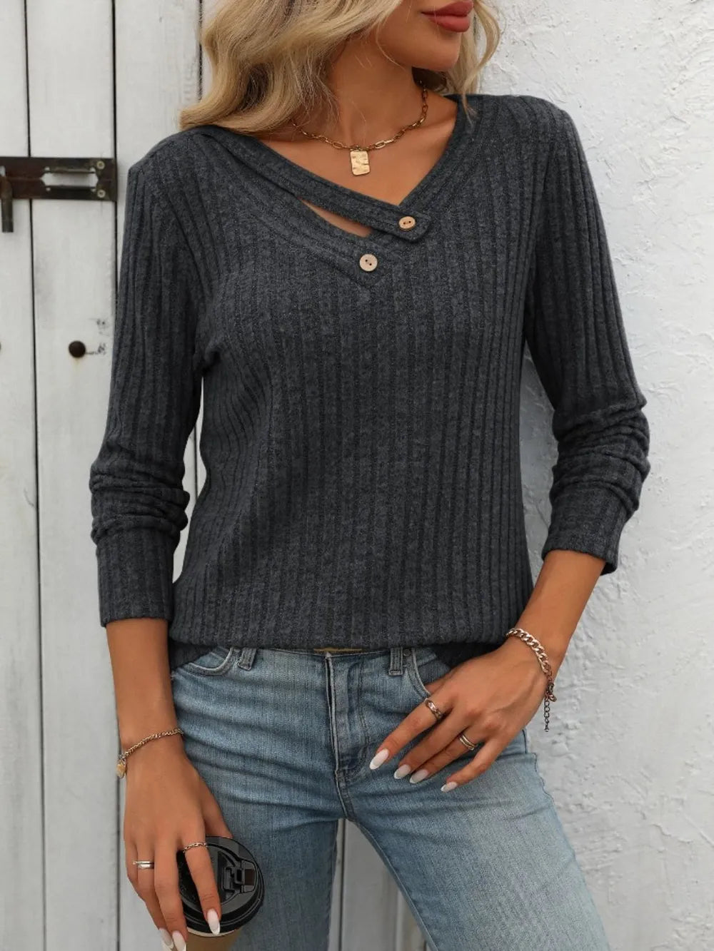 Mandy Ribbed V-Neck Long Sleeve T-Shirt – Trendsi | ClozArt