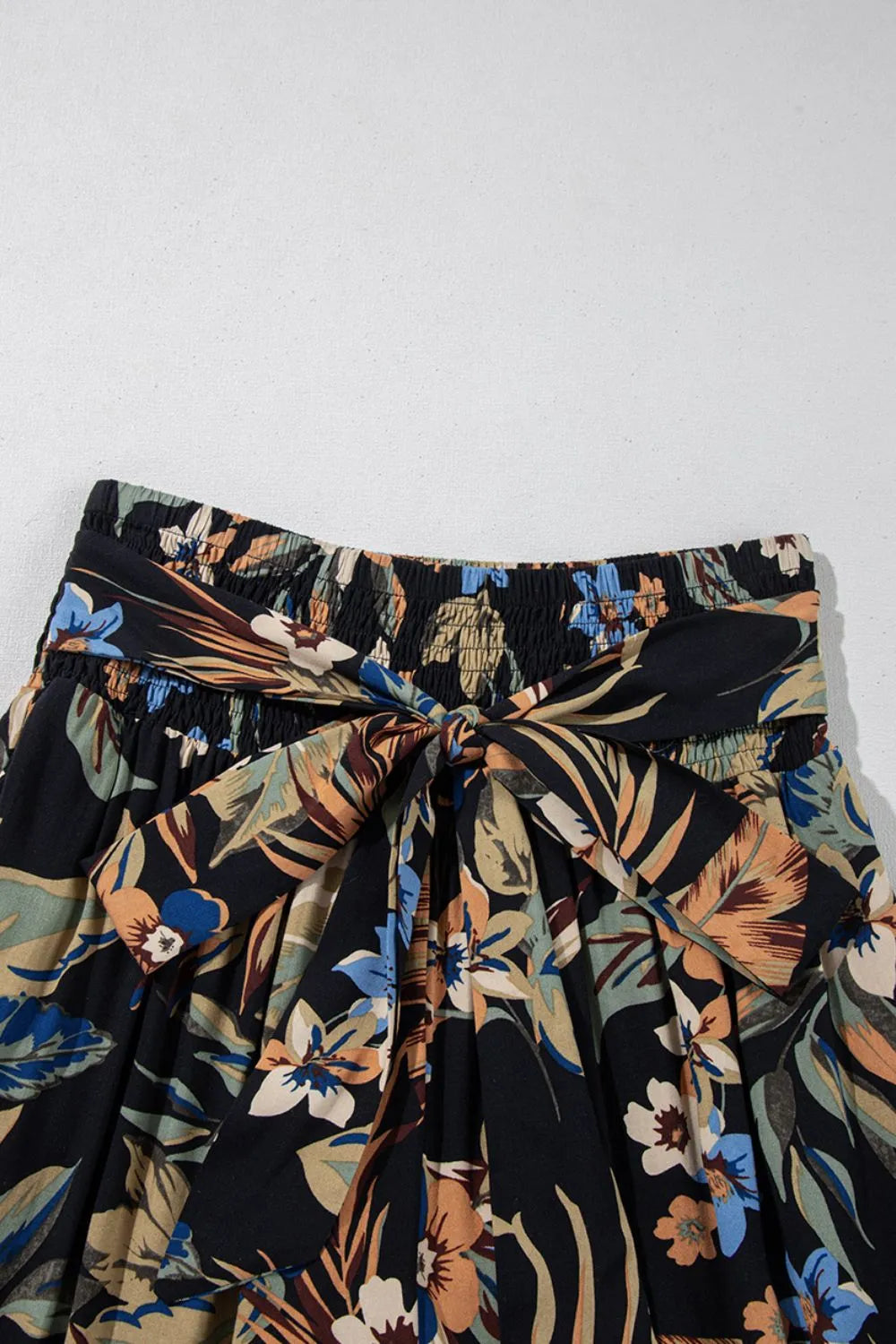 Floral Shirred High Waist Wide Leg Pants with Tie – Trendsi | ClozArt
