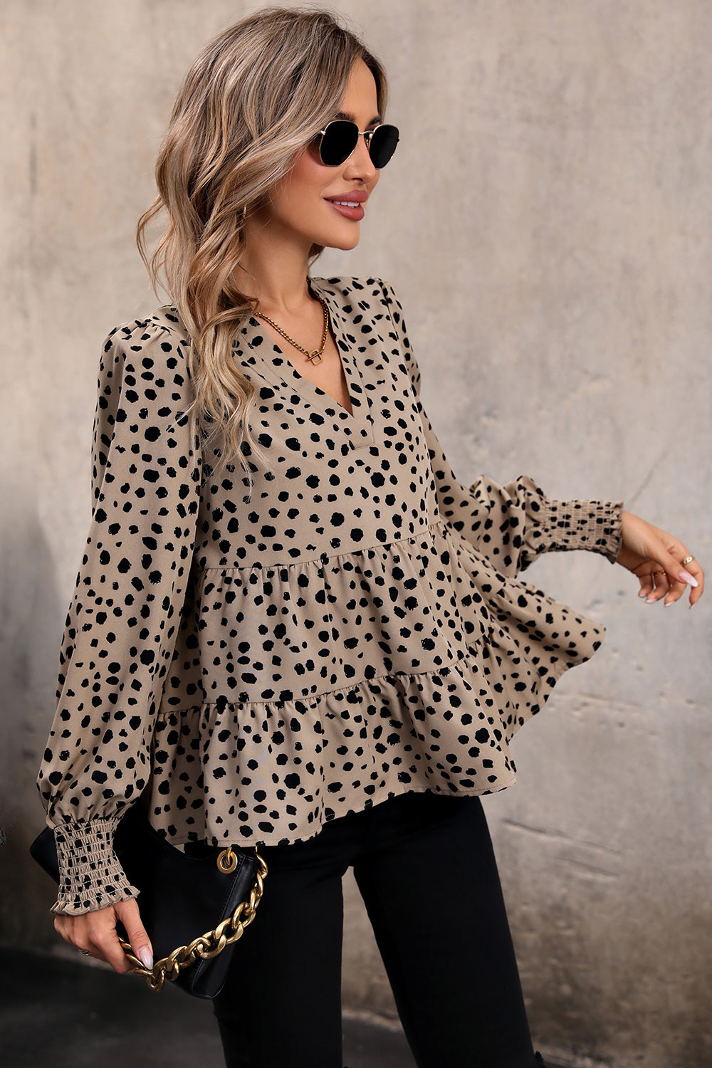 Perfee Notched Lantern Sleeve Tiered Top – Trendsi | ClozArt