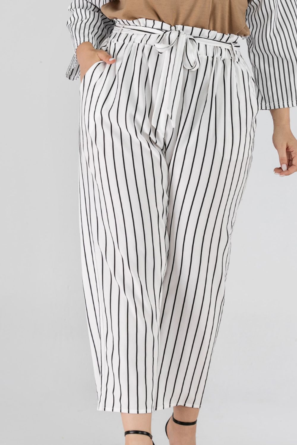 Full Size Striped Paperbag Waist Cropped Pants – Trendsi | ClozArt