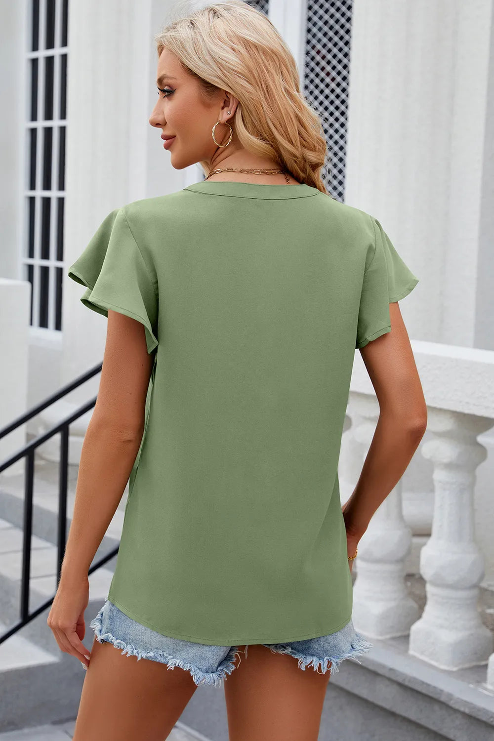 Notched Cap Sleeve T-Shirt – Trendsi | ClozArt