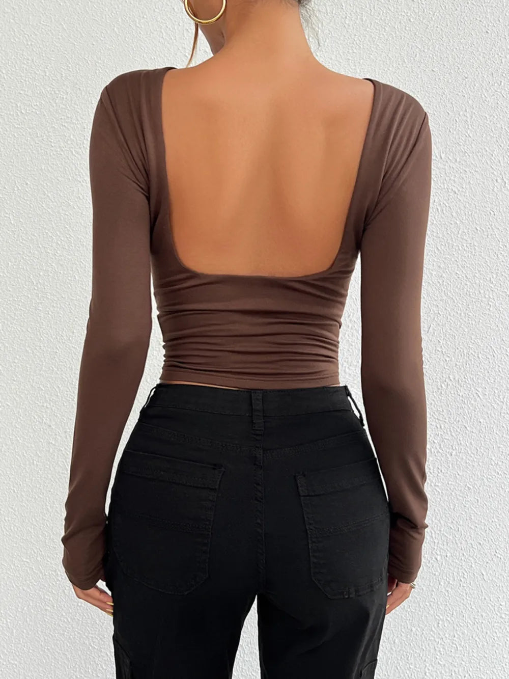 Devine Backless Round Neck Long Sleeve T-Shirt – Trendsi | ClozArt