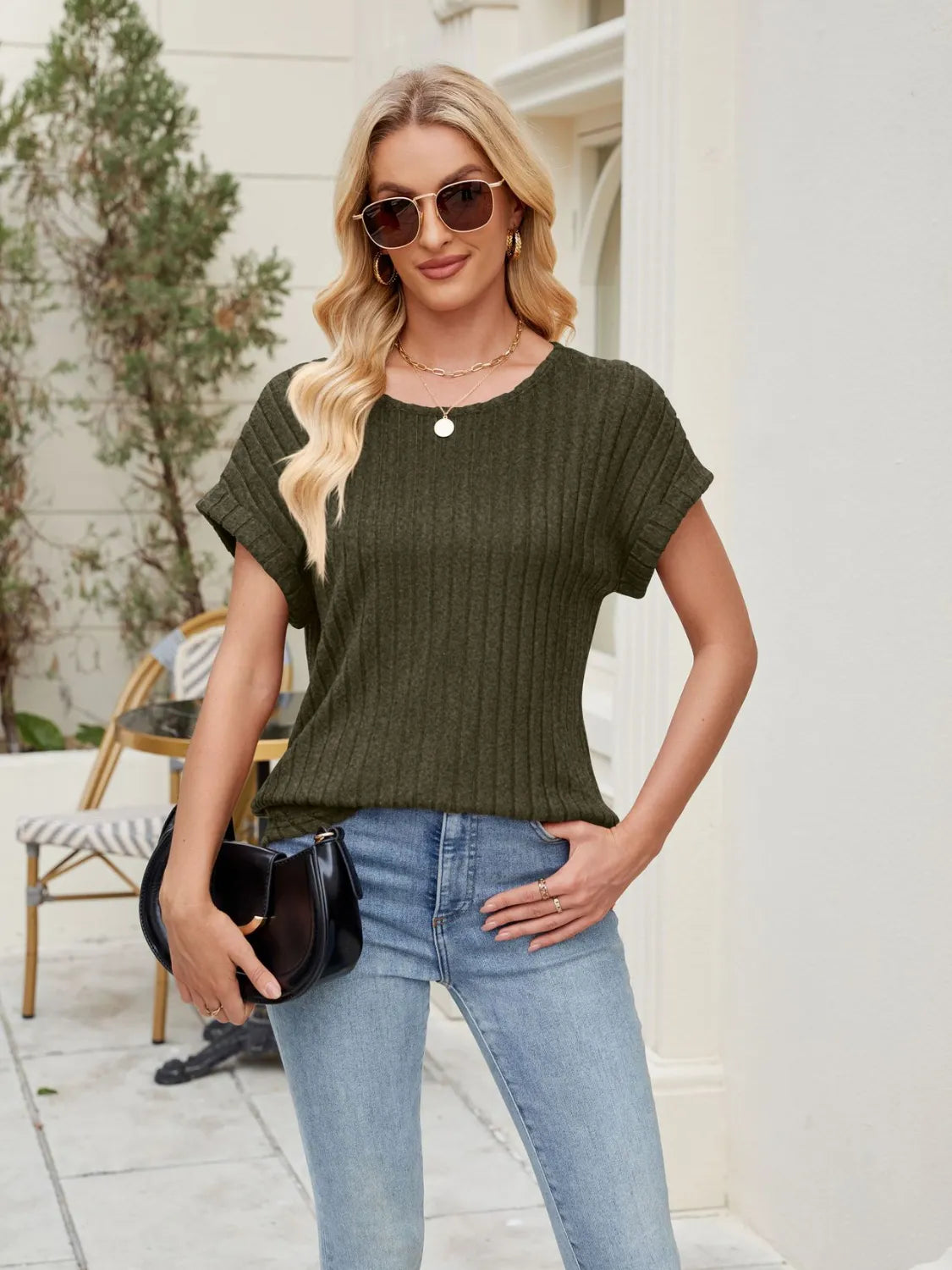 Round Neck Short Sleeve T-Shirt – Trendsi | ClozArt