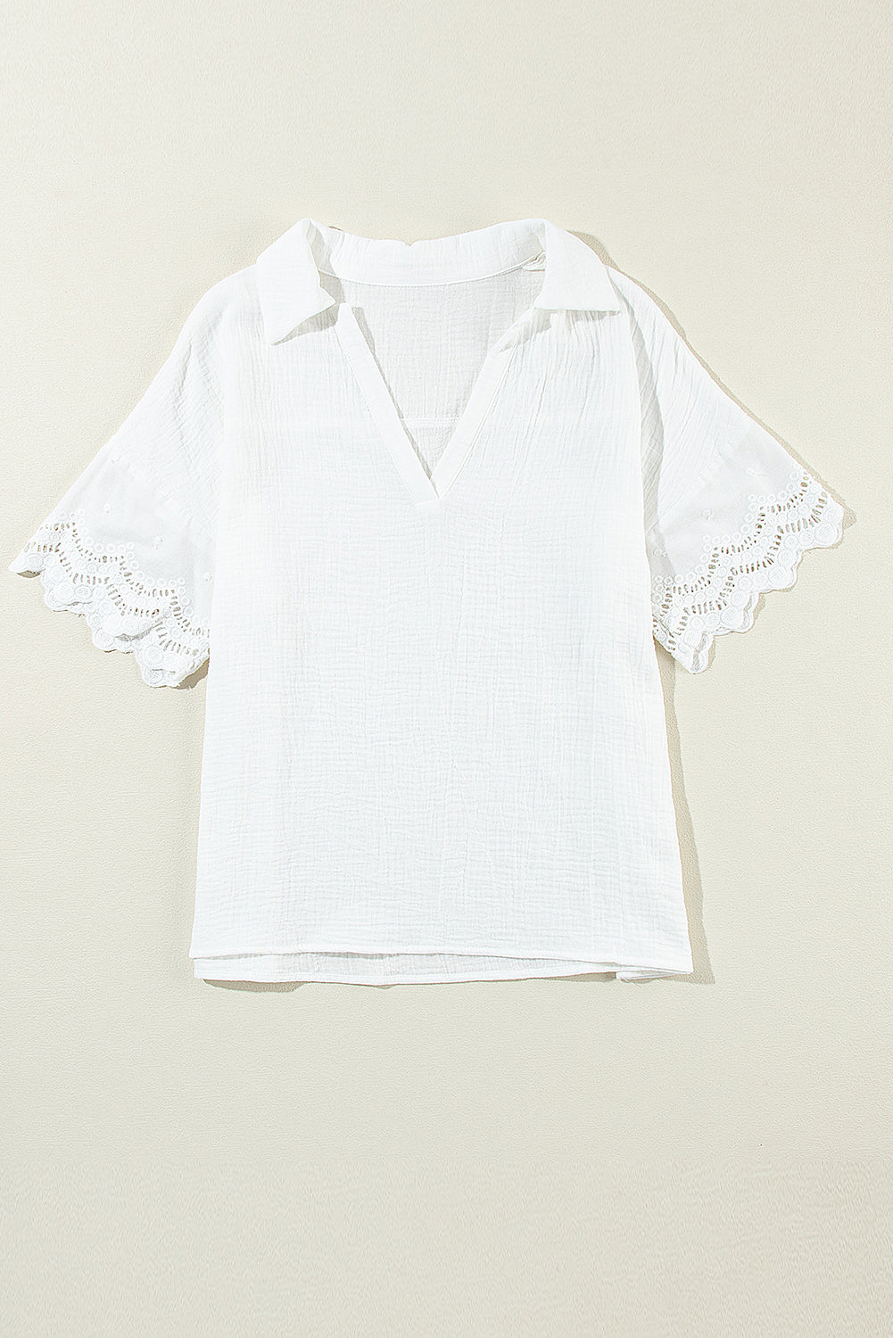 White Crinkled Lace Splicing Sleeve Collared V Neck Blouse – Shewin | ClozArt