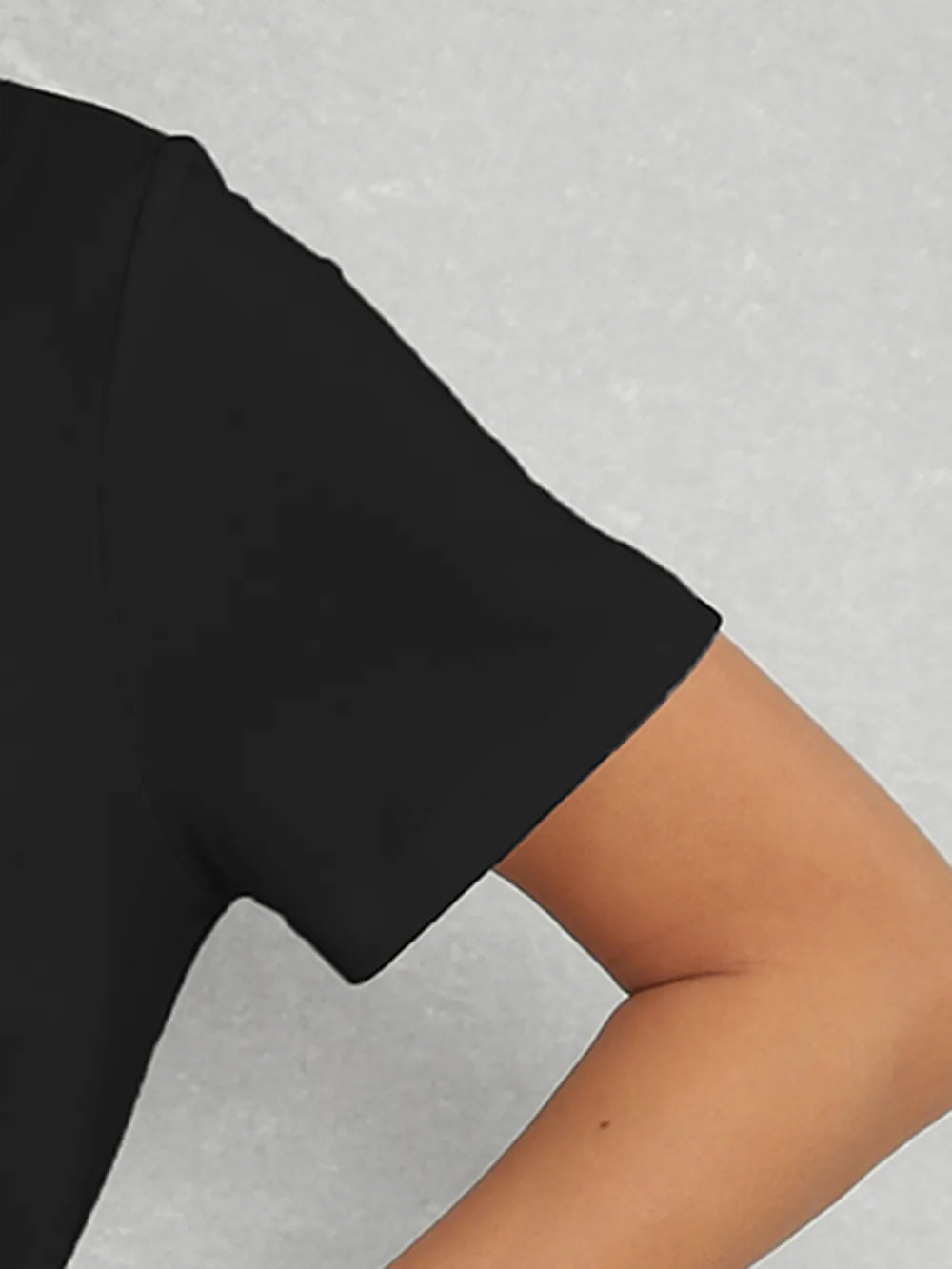 Graphic Round Neck Short Sleeve T-Shirt – Trendsi | ClozArt