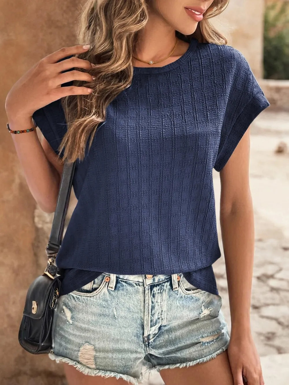 Textured Round Neck Short Sleeve Top – Trendsi | ClozArt