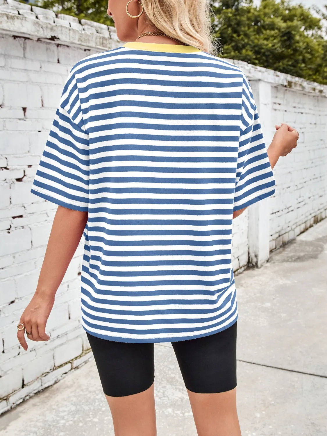 Contrast Striped Round Neck T-Shirt – Trendsi | ClozArt