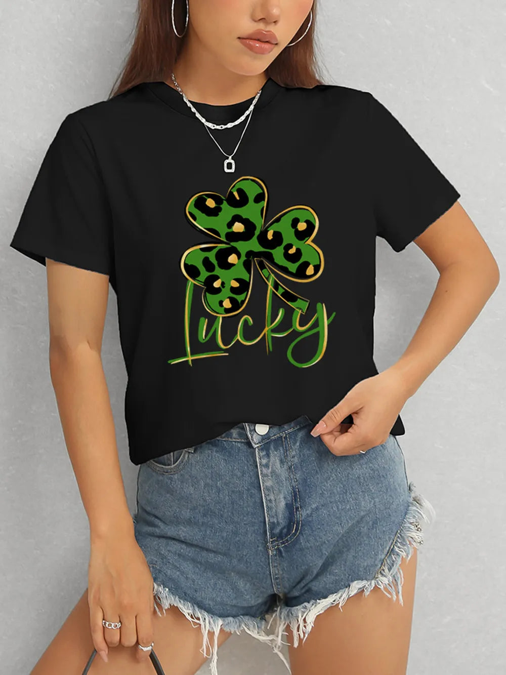 Lucky Clover Round Neck Short Sleeve T-Shirt – Trendsi | ClozArt