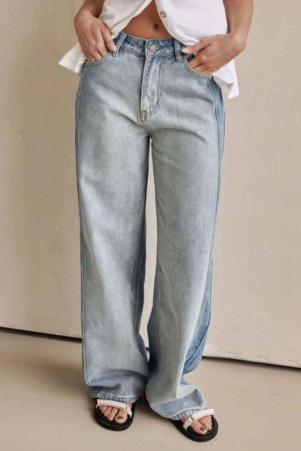 Contrast Straight Leg Jeans with Pockets – Trendsi | ClozArt