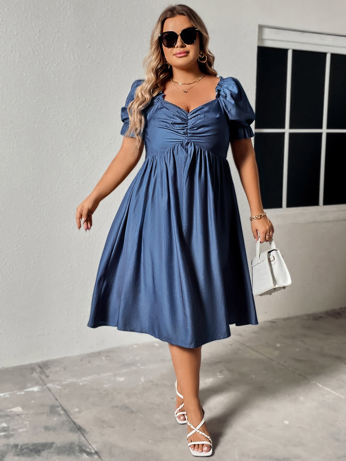 Honey Plus Size Ruched Sweetheart Neck Dress – Trendsi | ClozArt