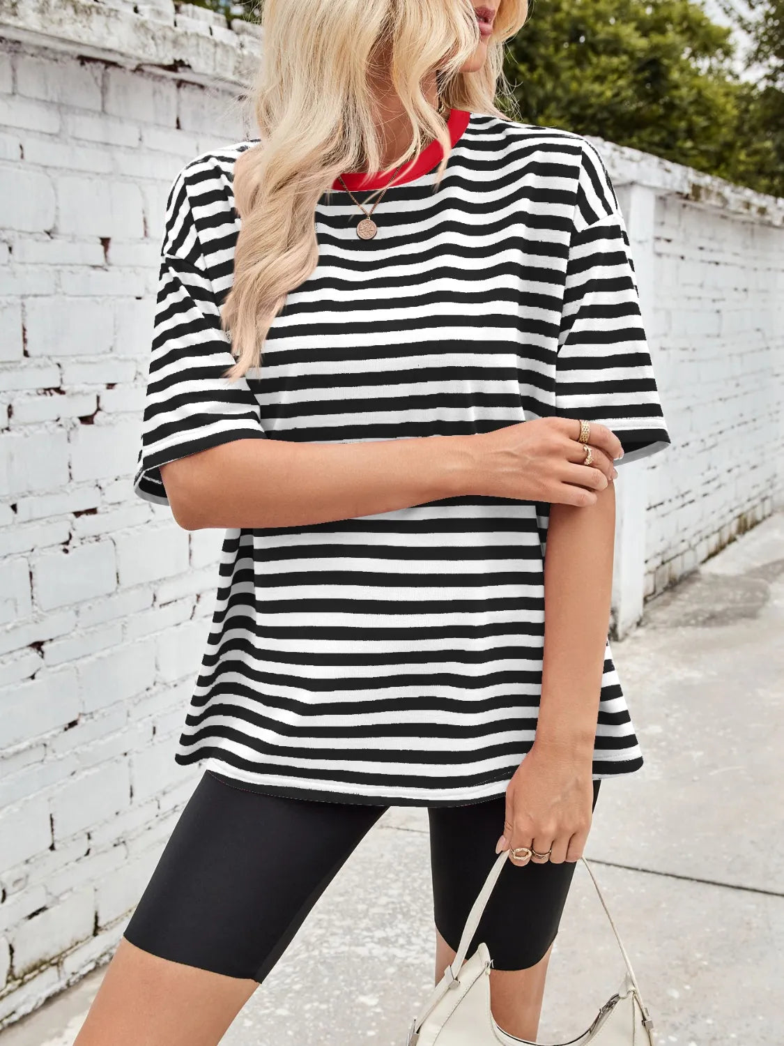Contrast Striped Round Neck T-Shirt – Trendsi | ClozArt
